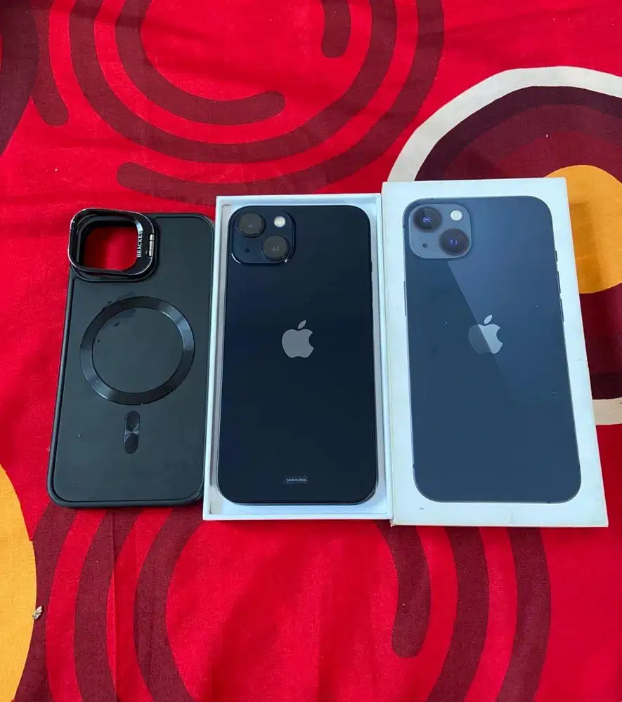 IPHONE 13 besik 128Gb resmi ibox bh 96% ON OKTOBER