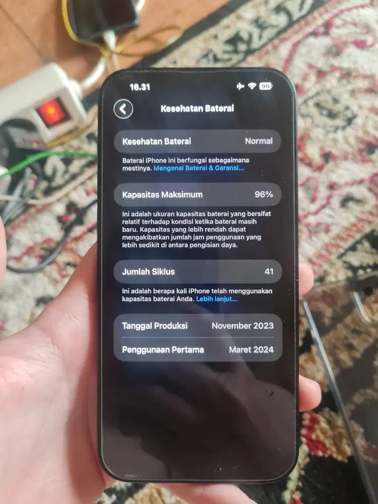 Iphone 15 plus bekas lengkap