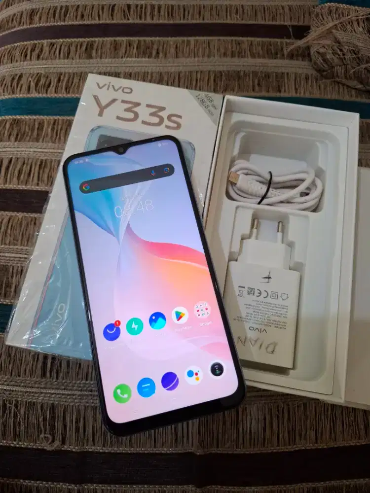 Vivo y33s ram 4/128 fullset original siap pakai segel