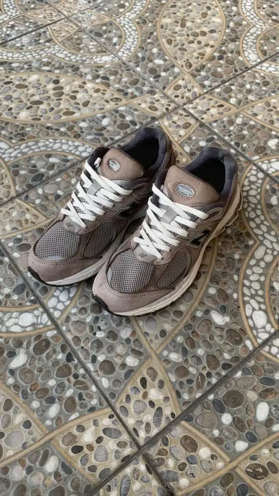 New balance 2002R warm alpaca light