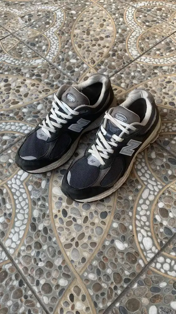 New balance 2002R vintage navy castlerock