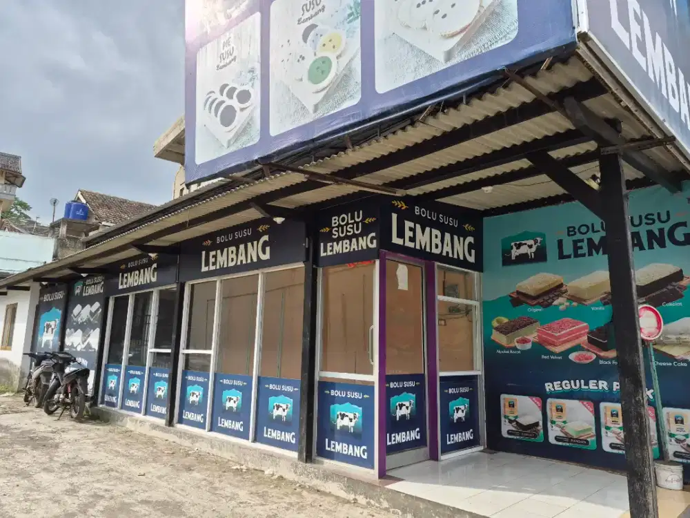 Disewakan tempat usaha cocok untuk toko oleh oleh di Cikole Lembang