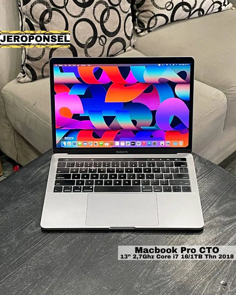 MACBOOK PRO CTO 2018 13” i7 16/1TB MULUS ORIGINAL GARANSI