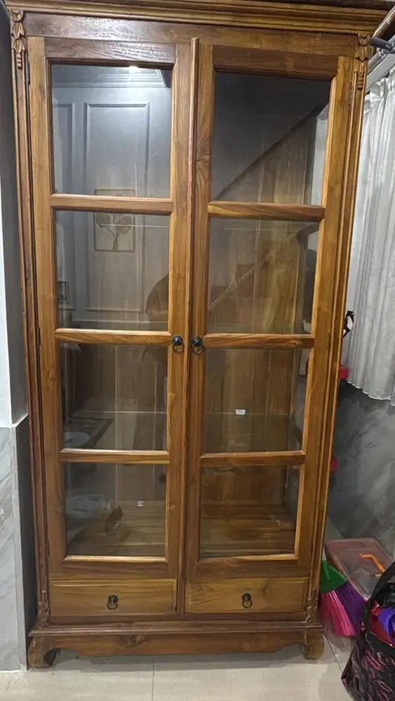 Lemari kaca display jati
