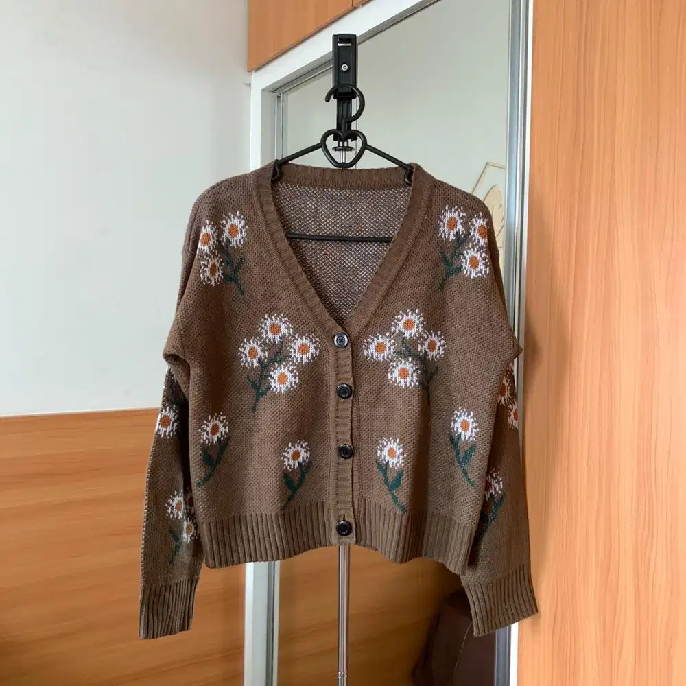Knitted Cardigan (Brown)