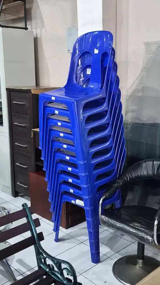 Kursi Plastik, Kursi Hadap