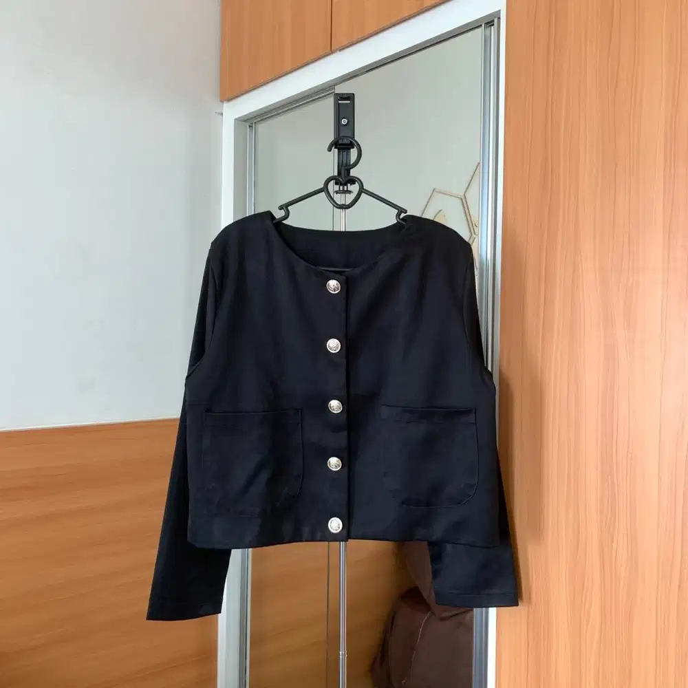 Buttoned Blazer (Black)