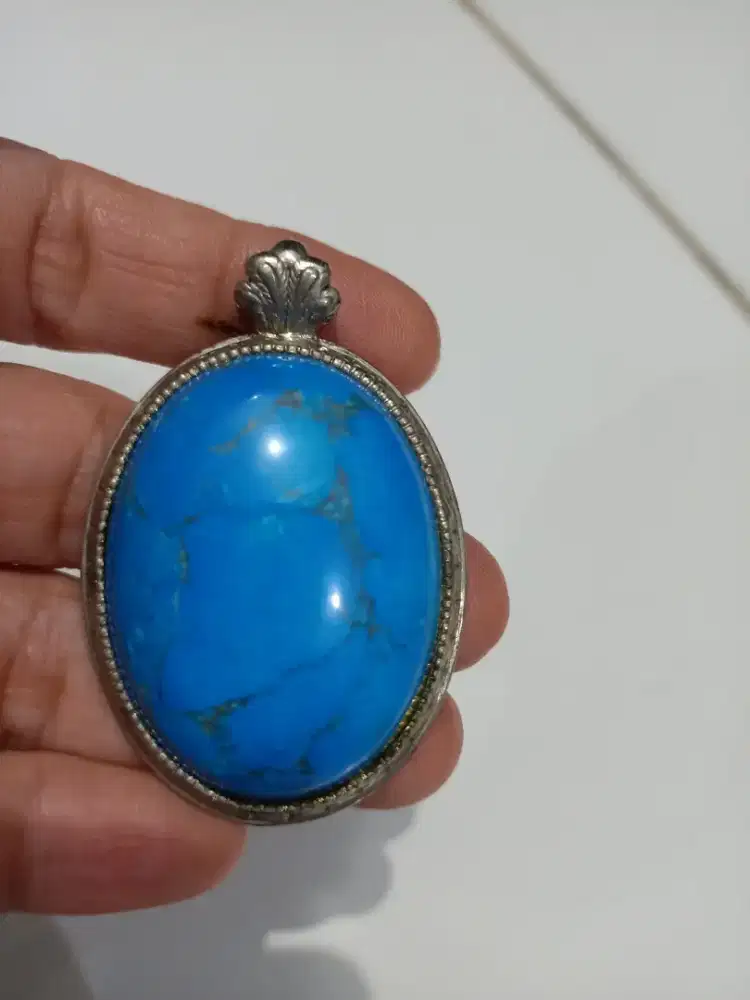 bandul batu kalung