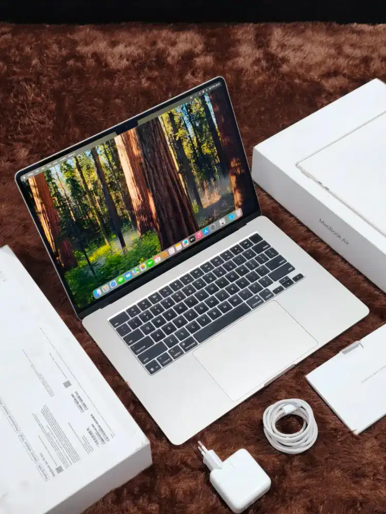 Macbook Air M4 2025 15inch 16/256GB iBox Grs 5 Desember 2026