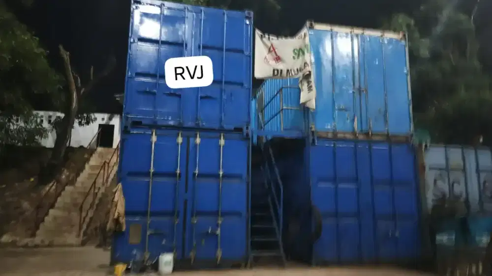 Container 20 Beserta Isinya