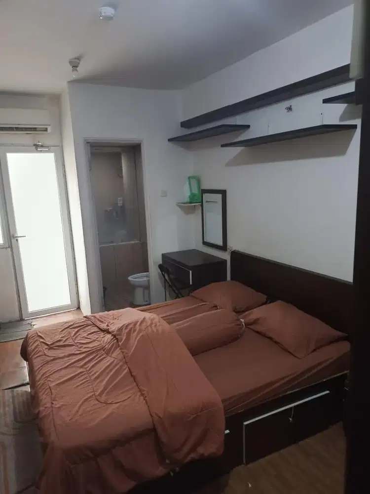 Apart Green Pramuka Studio