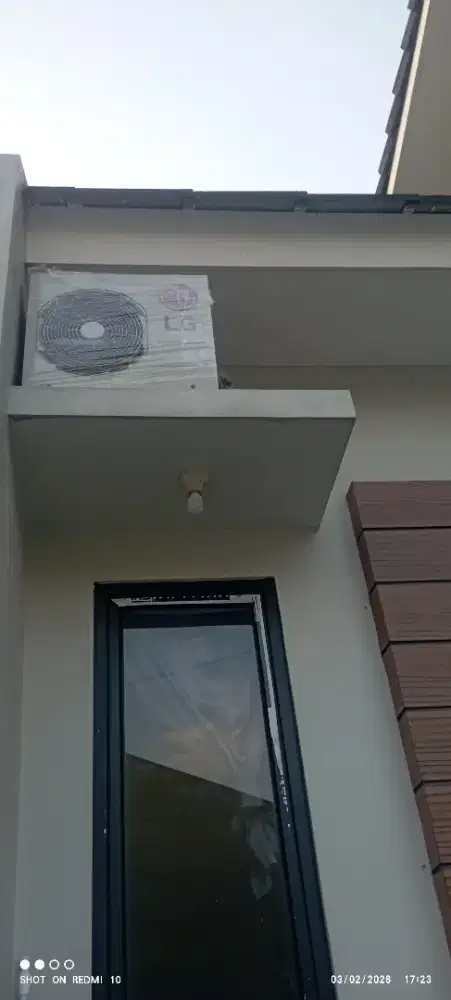 AC second LG inverter 1 PK low Watt Daikin inverter 1pk low watt