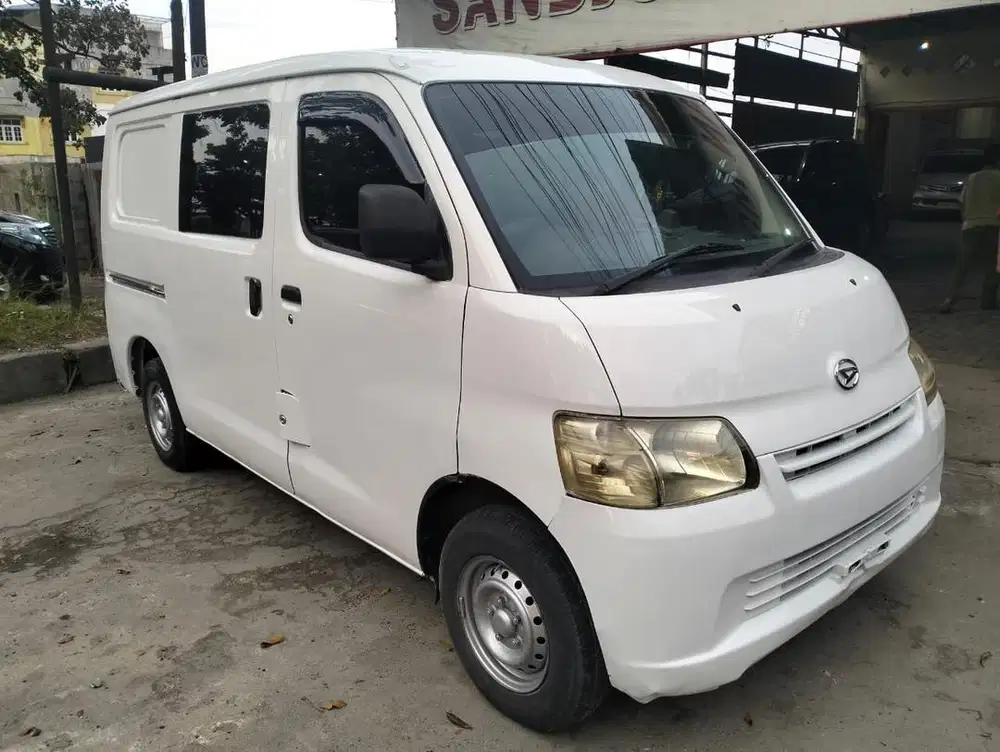 Daihatsu Granmax BlimVand 2010