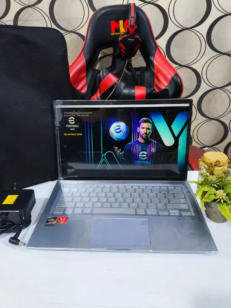 ASUS ZENBOOK  UX431DA Superslim [SSD 512Gb]