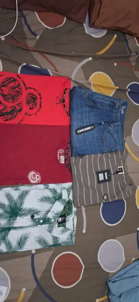 Koleksi kaos ori 100% produk planetsurf