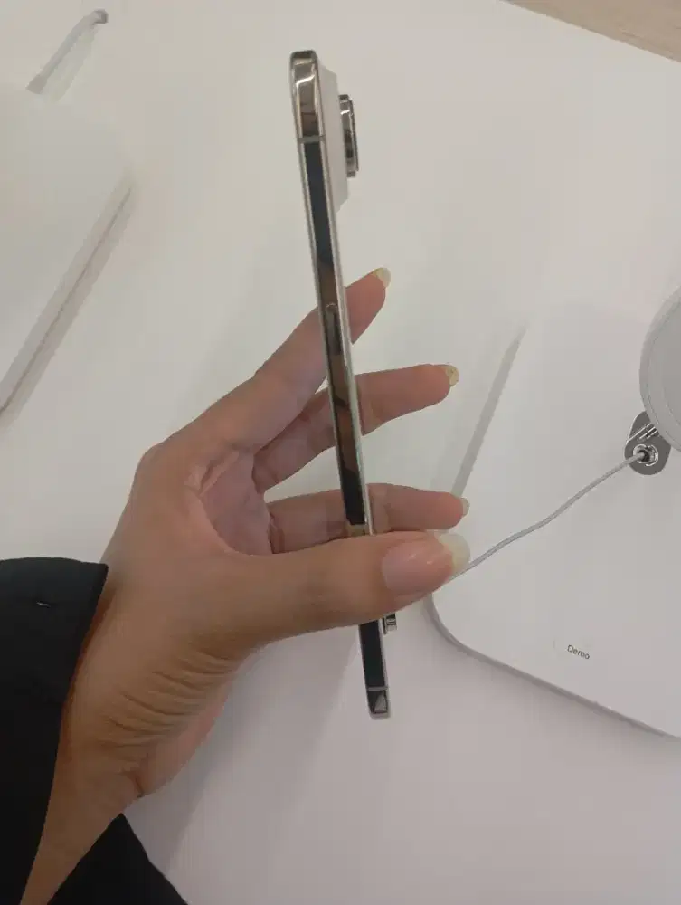 Cicilan tanpa Kartu Kredit iPhone Air 1 TB