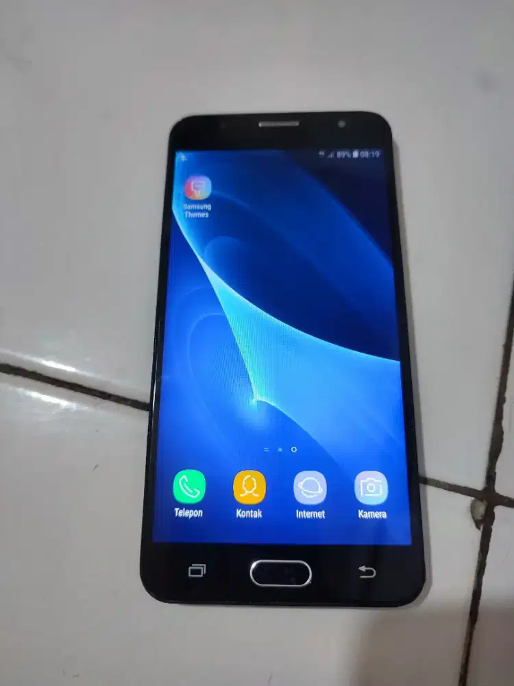 Mau dijual samsung J7 prime, ram 3/32, hp dan kabel charger aja