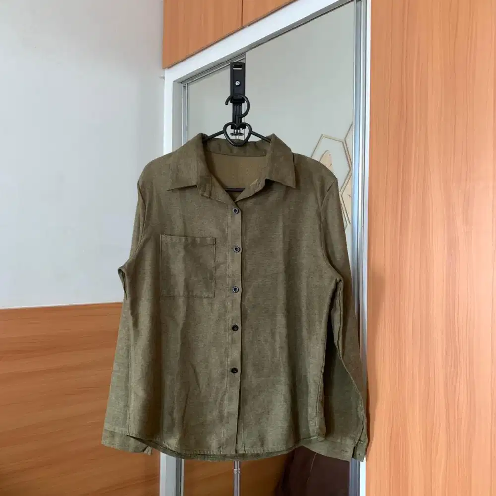 Loose Casual Shirt (Olive)