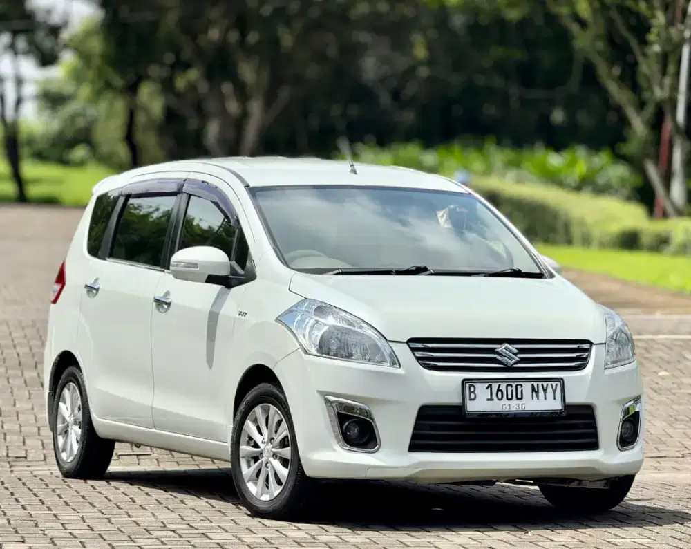 DP 9 jt! Suzuki Ertiga GL Matic 2015 Antik Spt Baru!!