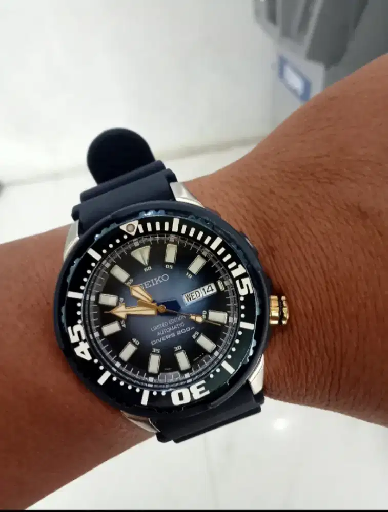 Seiko baby tuna limited edition bukan omega