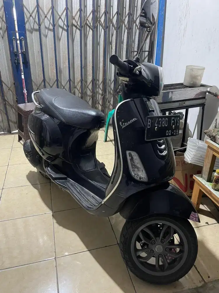 Vespa Lx 125iget 2019 Hitam