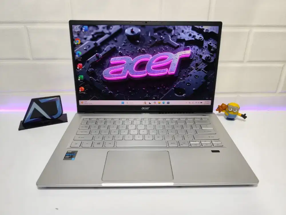 Laptop Acer swift intel Core i7 Ram 16GB, SSD 512GB Slim Bizel Terawat