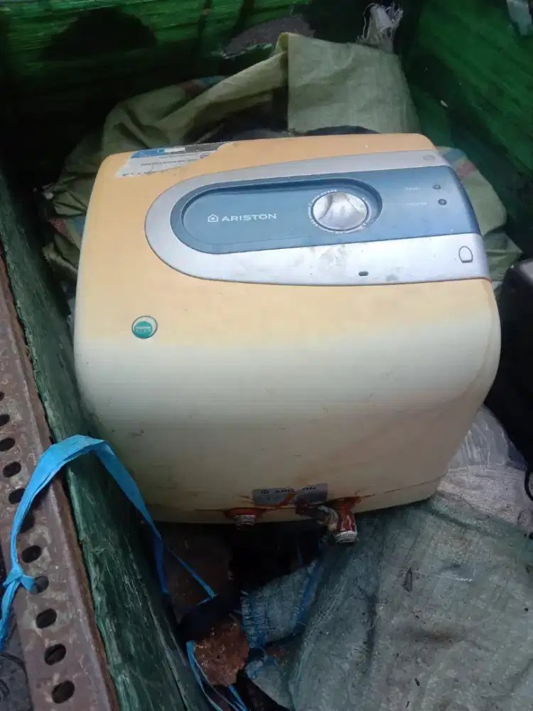 Pemanas air kamar mandi. Bismillahirrahmanirrahim jual cpt