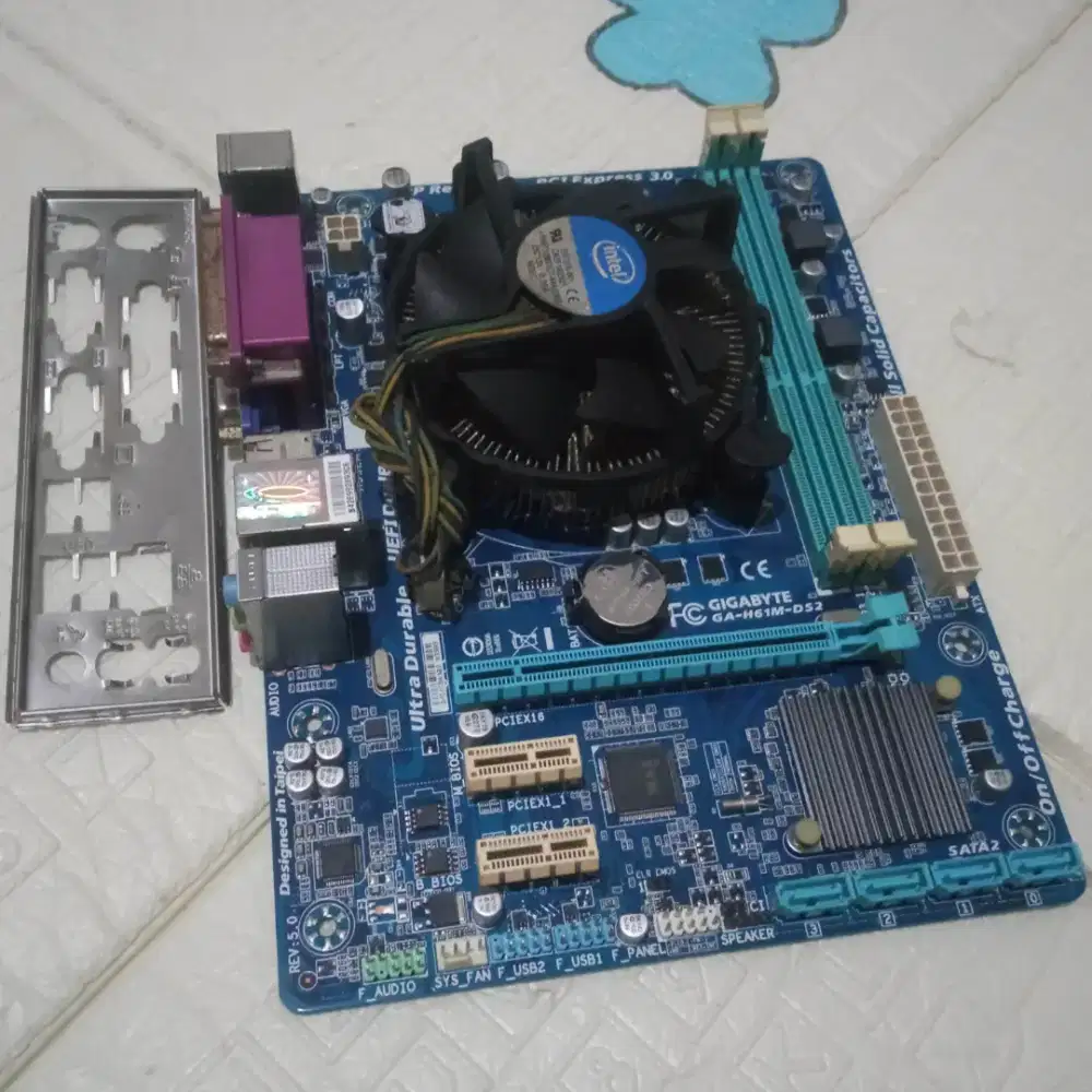 Intel Core i5-3570 + Gigabyte H61