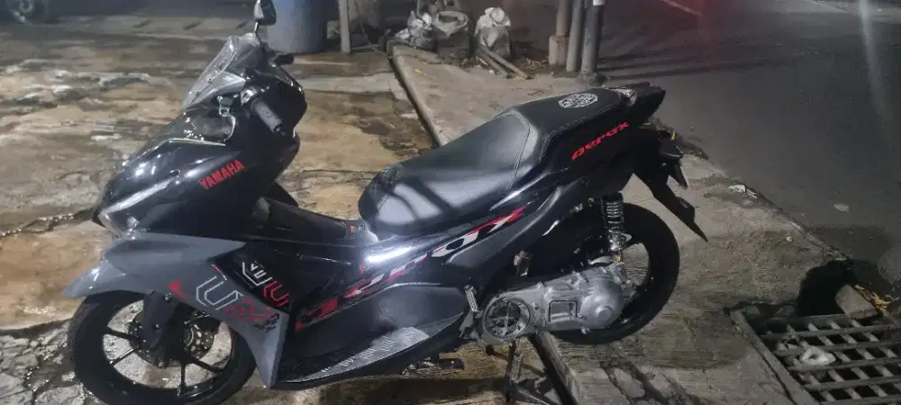 Jual Aerox 2023 surat2 komplit . Sesuai pict jgn tanya yg ngak ada.
