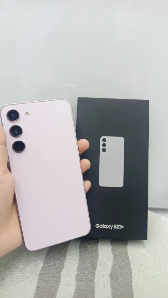 Samsung S23+ 8/512