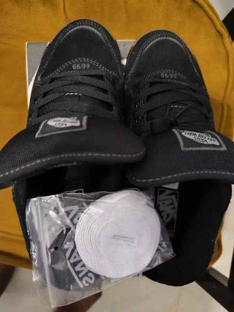 DIJUAL – VANS ORIGINAL (KONDISI SANGAT BAGUS)