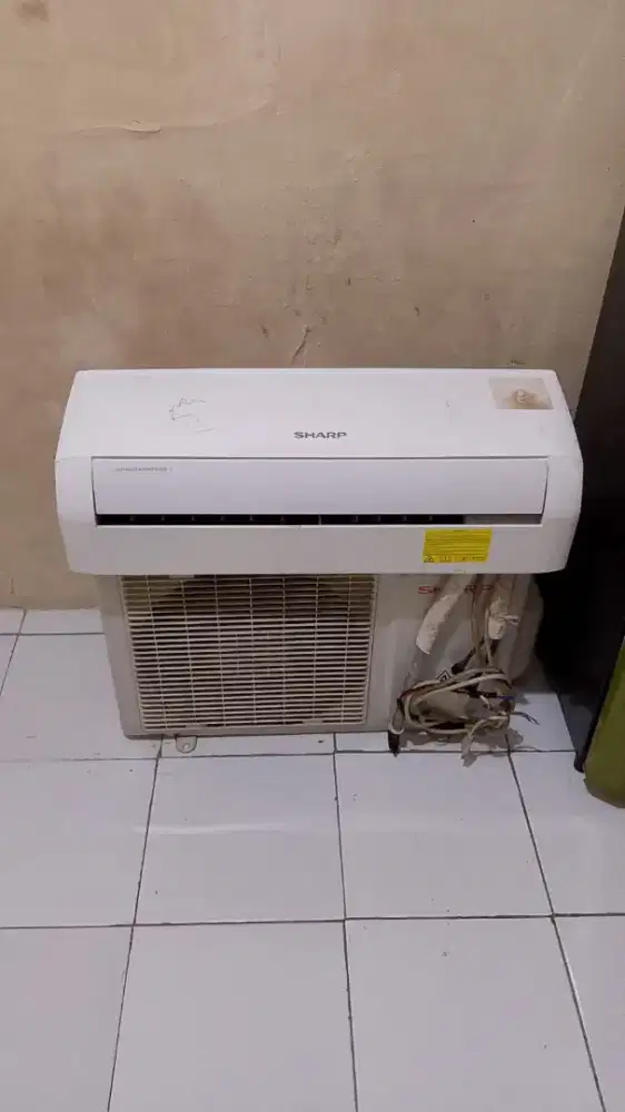 Di jual ac1/2pk
Merek Sharp