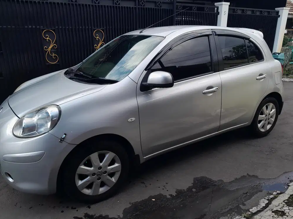 Nissan March 2013 Bensin