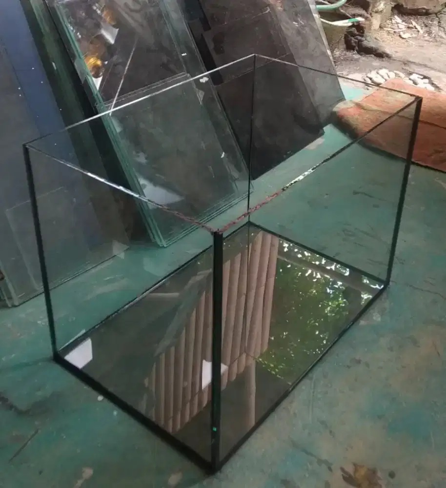 Pembuatan Aquarium / Akuarium