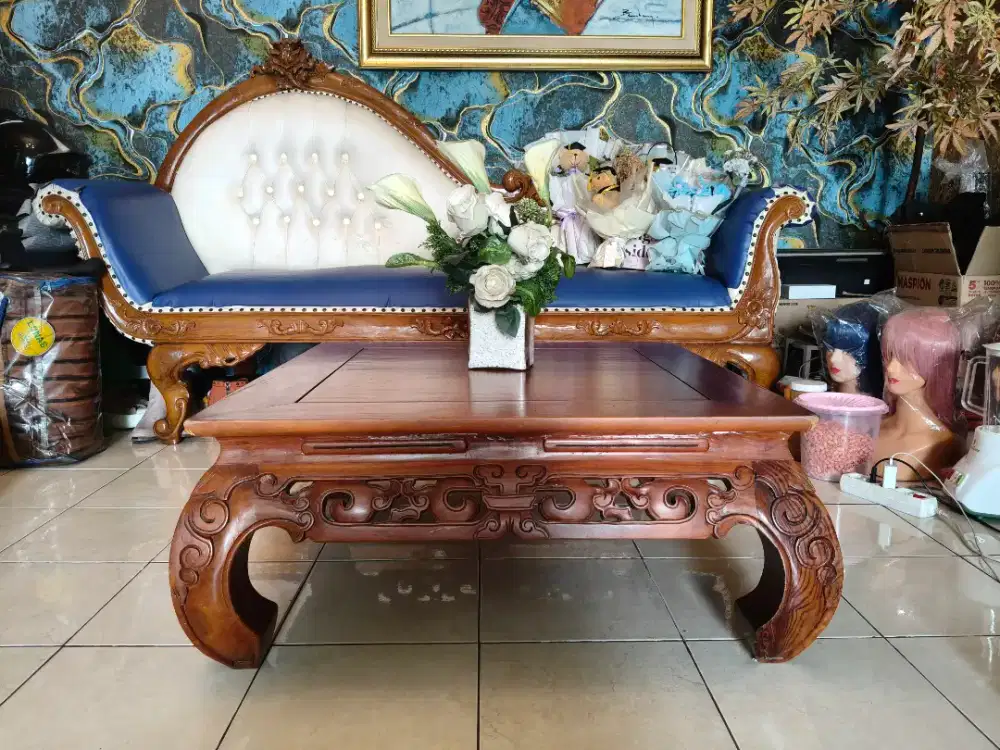 Dijual 1 set Sofa + Meja Oshin + Sofa bed