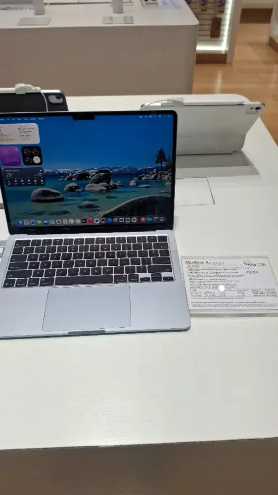 Macbook Air M4 Garansi Resmi