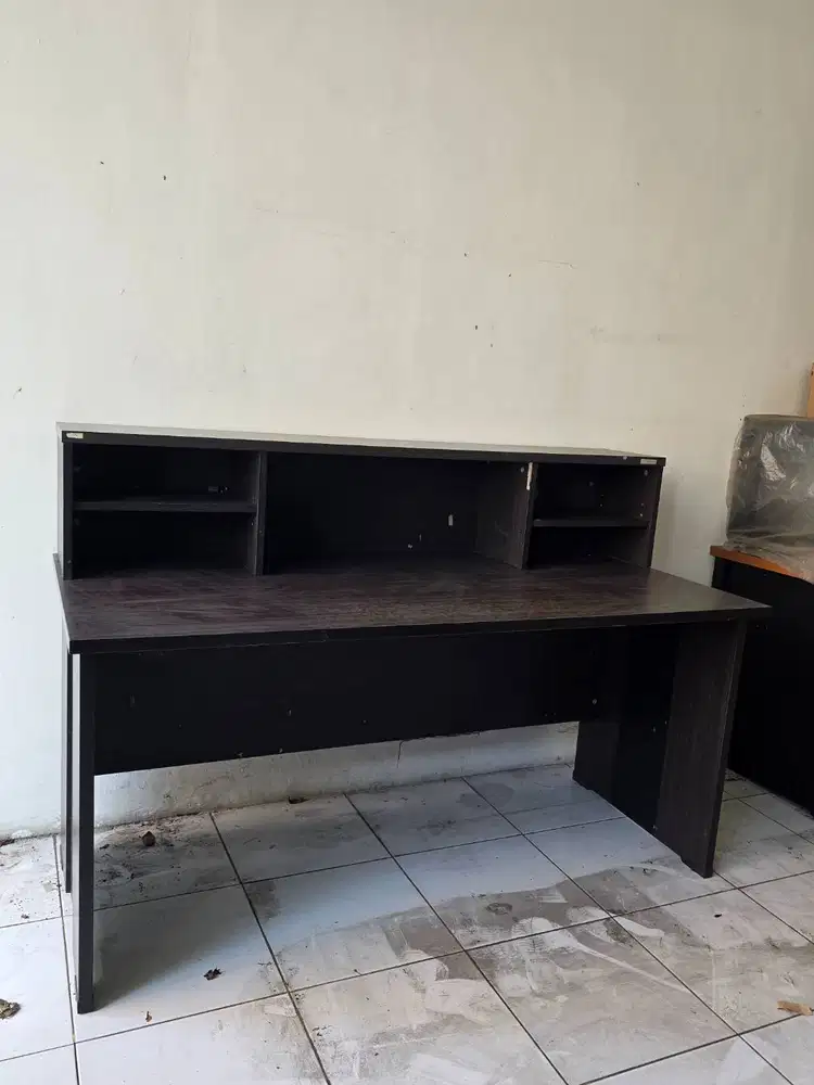 Meja Resepsionis Meja Kantor Ukuran 140 - MD 1475 + MD RC 140 / Dark O