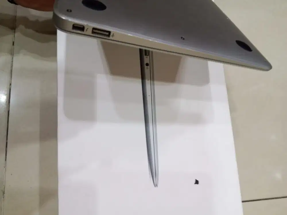 macbook air 2013, 11inchi ram 4/128gb