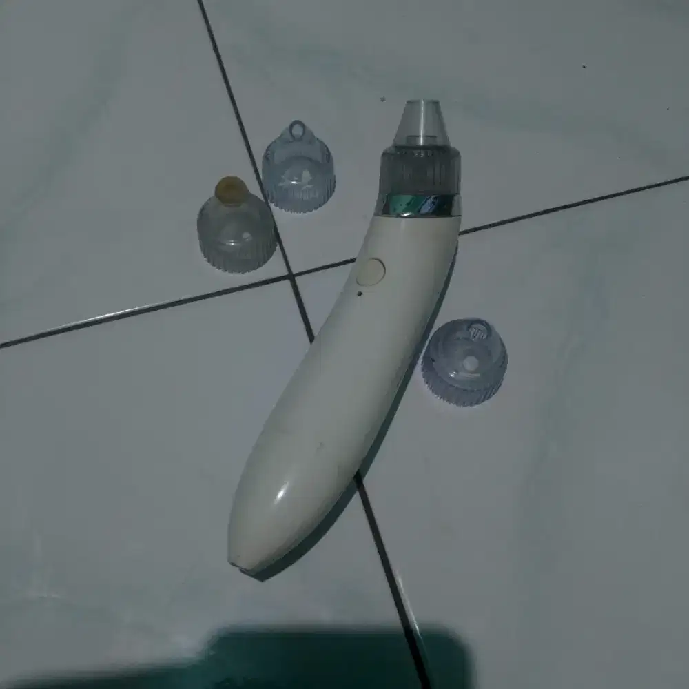 Penyedot komedo bekas