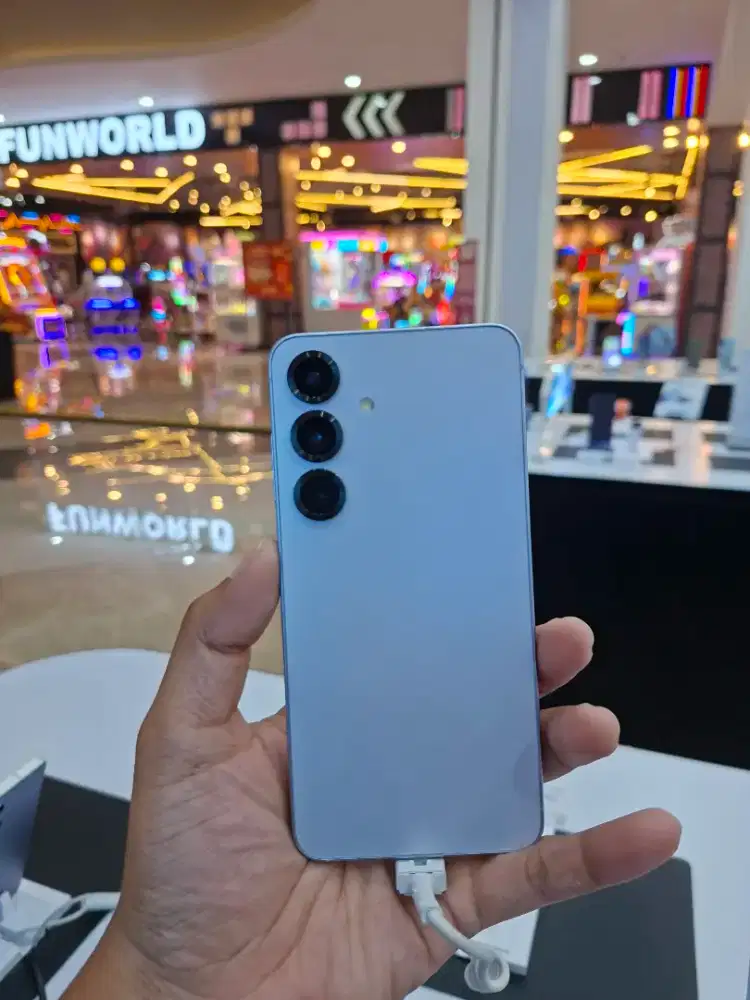 SAMSUNG GALAXY S25 12/256