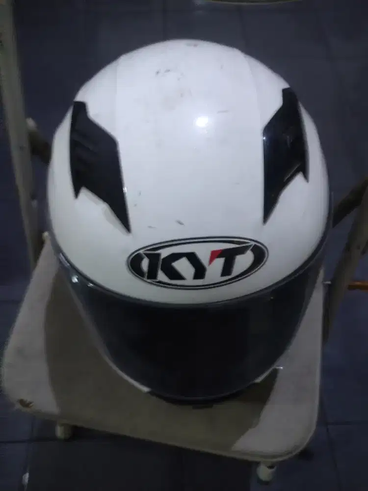 Helm KYT Full Face Ukuran L
