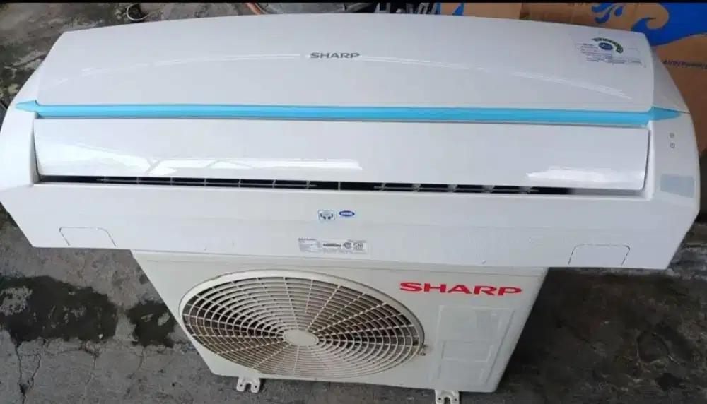 Jual ac sharp 1/2 pk lowwat 320watt kondisi 95% ori semu