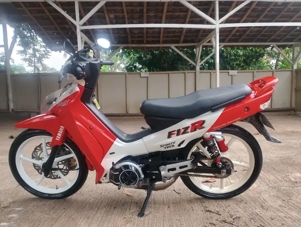 Yamaha F1ZR asli Malboro kode C3K kumplit