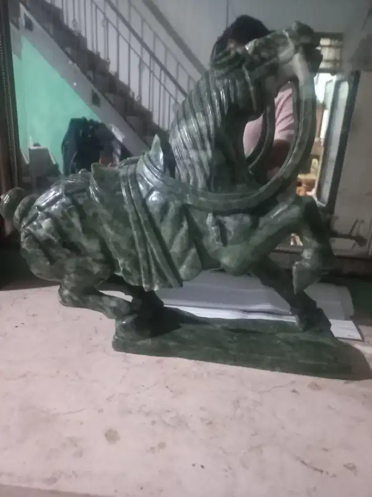 batu giok ukiran kuda