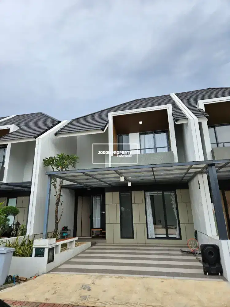 JUAL RUMAH FULL FURNISHED DALAM CLUSTER DI SAWANGAN LOKASI STRATEGIS
