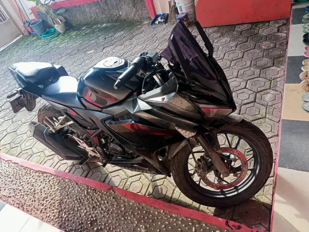 Honda cbr 2017 plat D cimahi