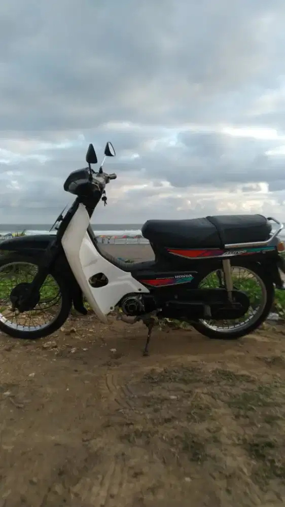 Honda astrea gred 96