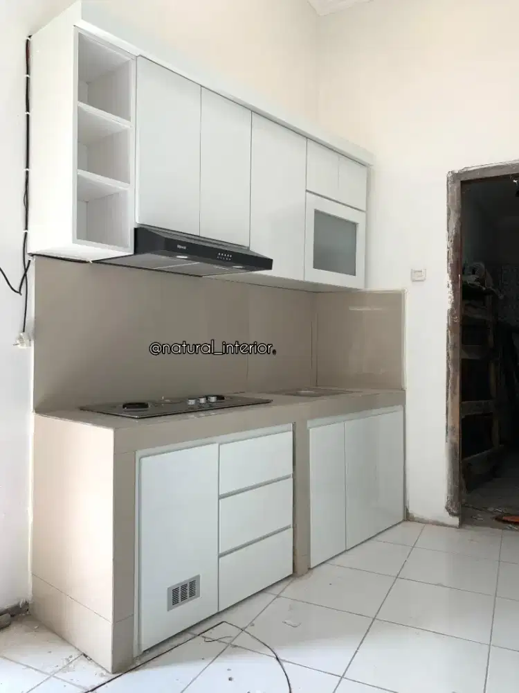 Kitchenset warna white