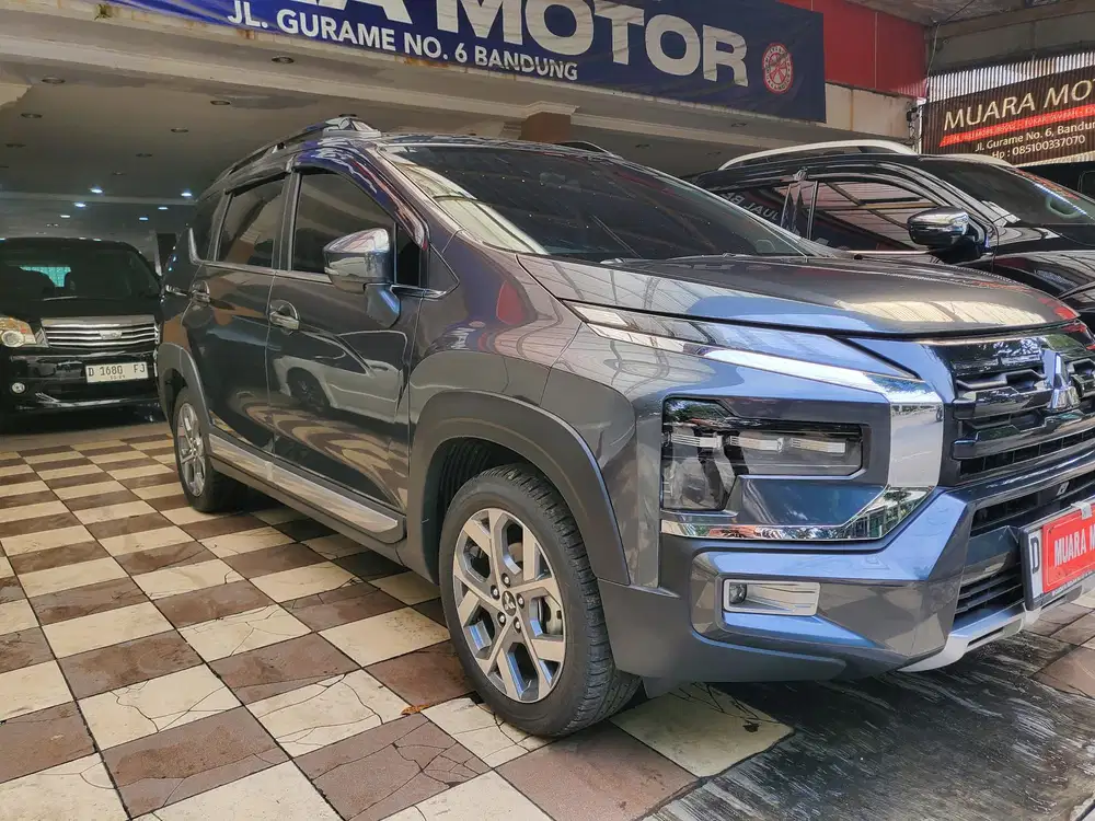 XPANDER CROSS PREMIUM AT 2023 KM 14RIBU