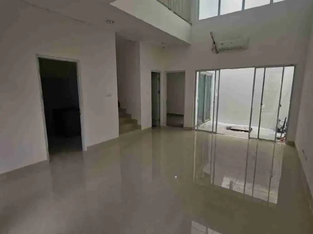 Disewakan Rumah 8 x 15 Riviera at Puri Metland Puri